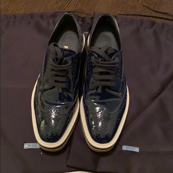 Prada shoes - Picture 1 of 8
